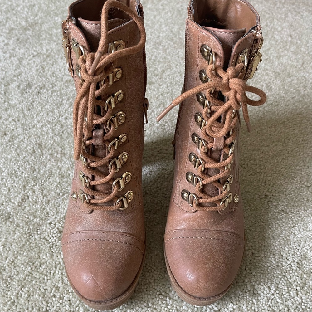 Woman’s boots
